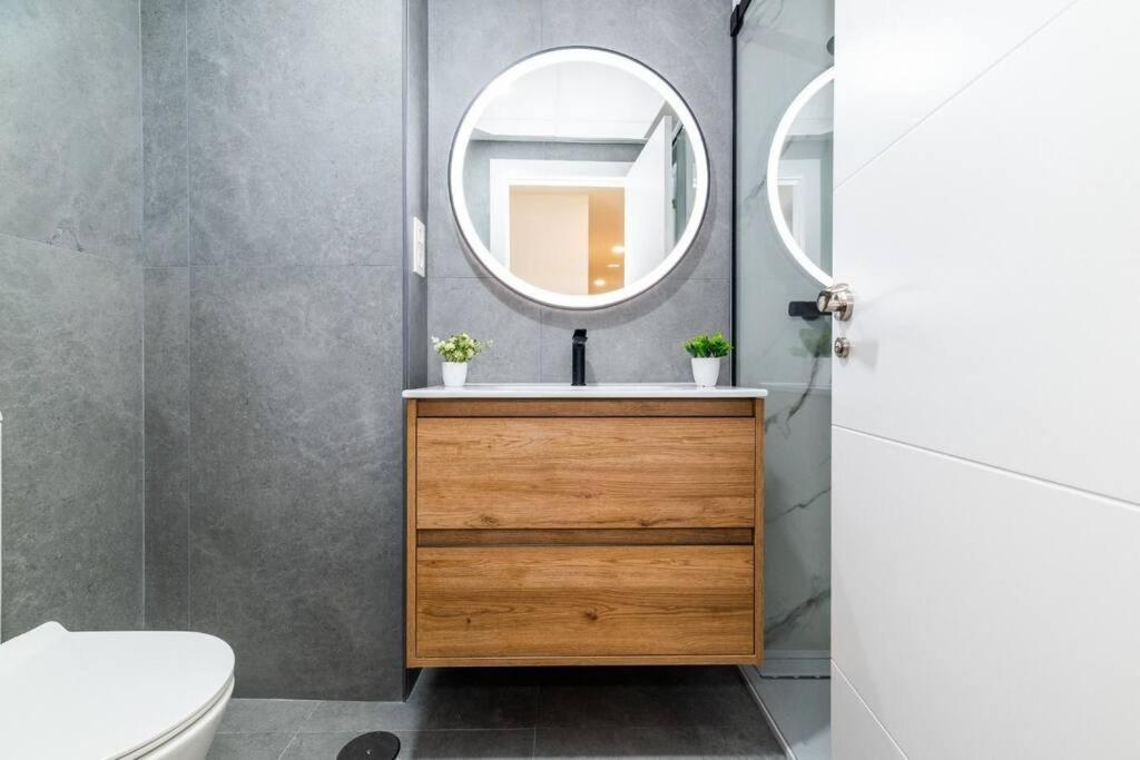 Modern Apartment Close To The City Center And Alhambra กรานาดา ภายนอก รูปภาพ