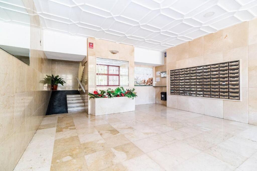 Modern Apartment Close To The City Center And Alhambra กรานาดา ภายนอก รูปภาพ