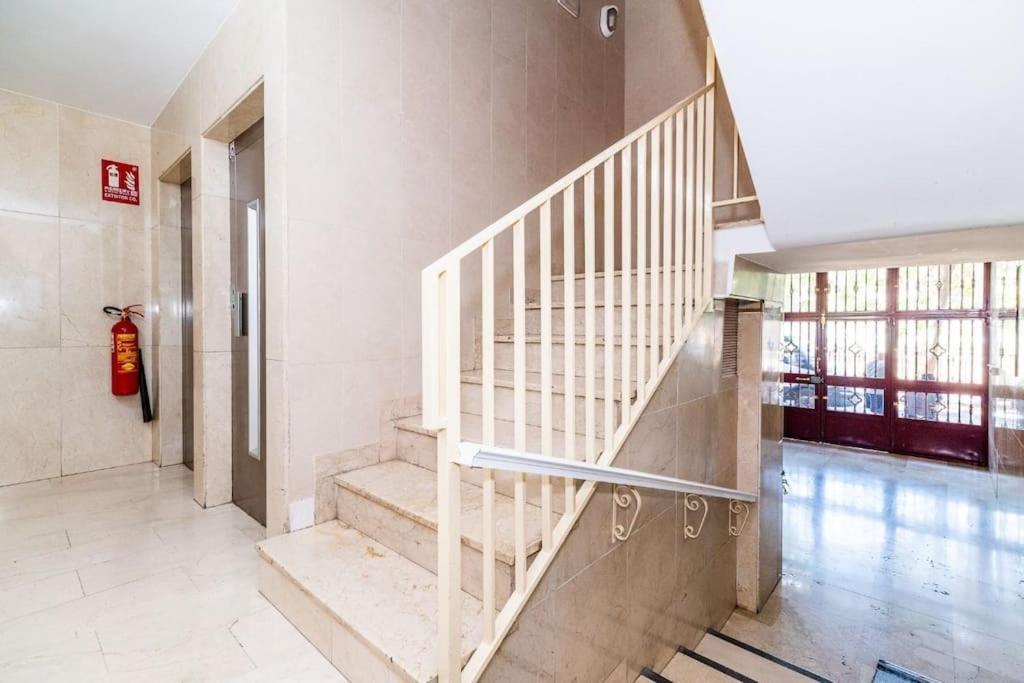 Modern Apartment Close To The City Center And Alhambra กรานาดา ภายนอก รูปภาพ