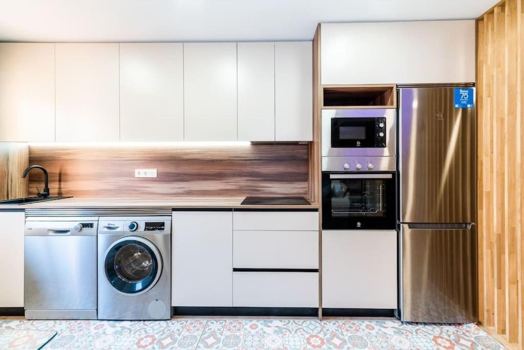 Modern Apartment Close To The City Center And Alhambra กรานาดา ภายนอก รูปภาพ